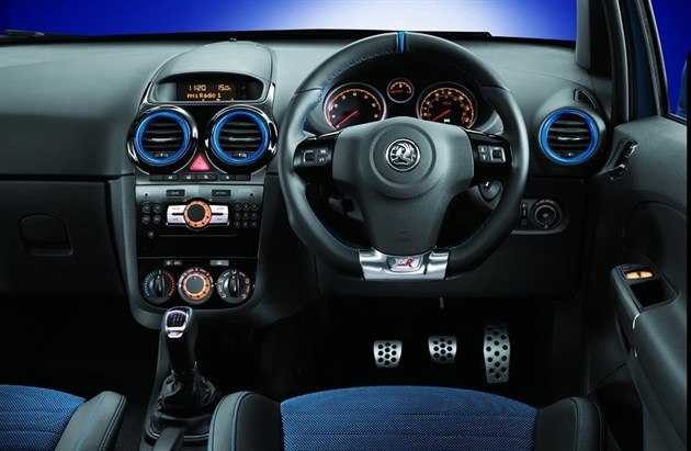 Corsa VXR Blue Edition (1)